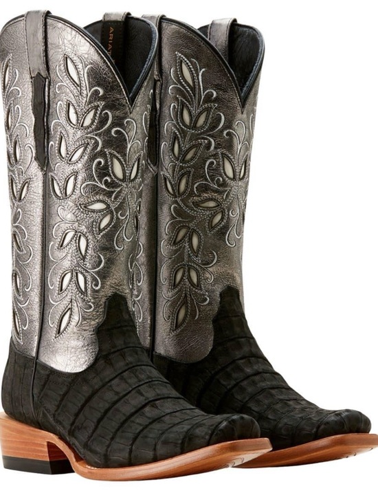 Ariat Shoes - Ariat Brown Embossed Leather Decorative Boot Shims